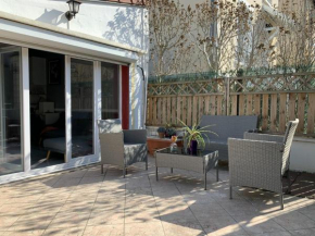 Little house 2 bedrooms -Terrace, Antony Center near Paris and Orly